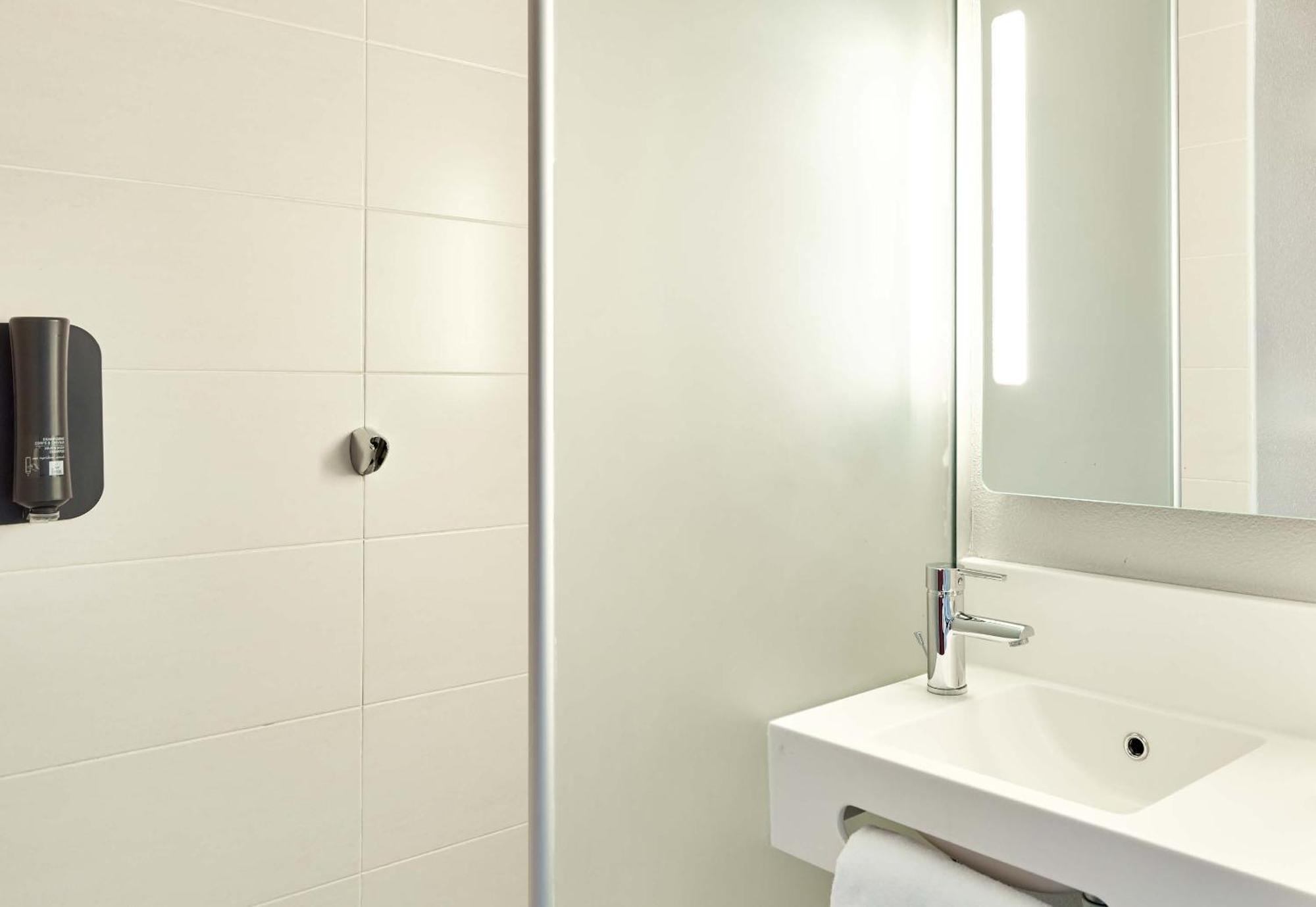B&B Hotel Paris Italie Porte De Choisy Ivry-sur-Seine Bagian luar foto